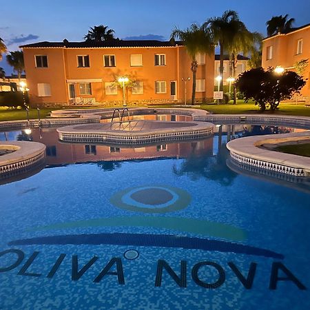 Apartment Sevilla III Golf ,Big Pool And Seaside Oliva Exterior photo